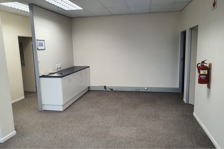 To Let commercial Property for Rent in Newton Park Eastern Cape